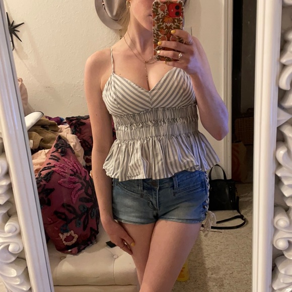 Lace up the side shorts - Picture 3 of 7